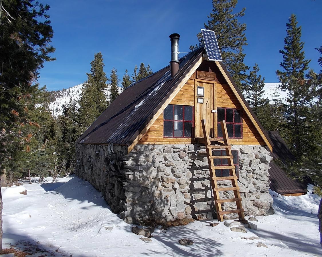 Peter Grubb Hut exterior in the winter